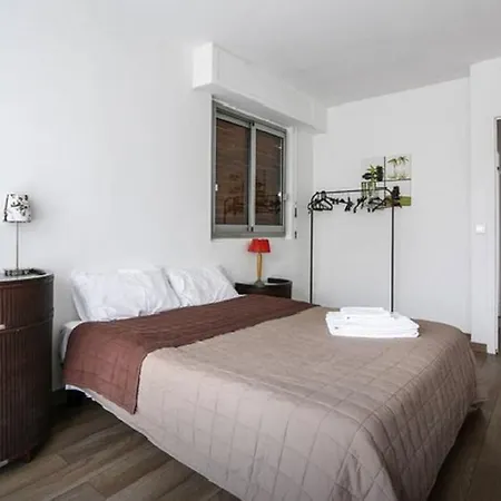 Viva Riviera - 1 Rue Victor Cousin * Cannes